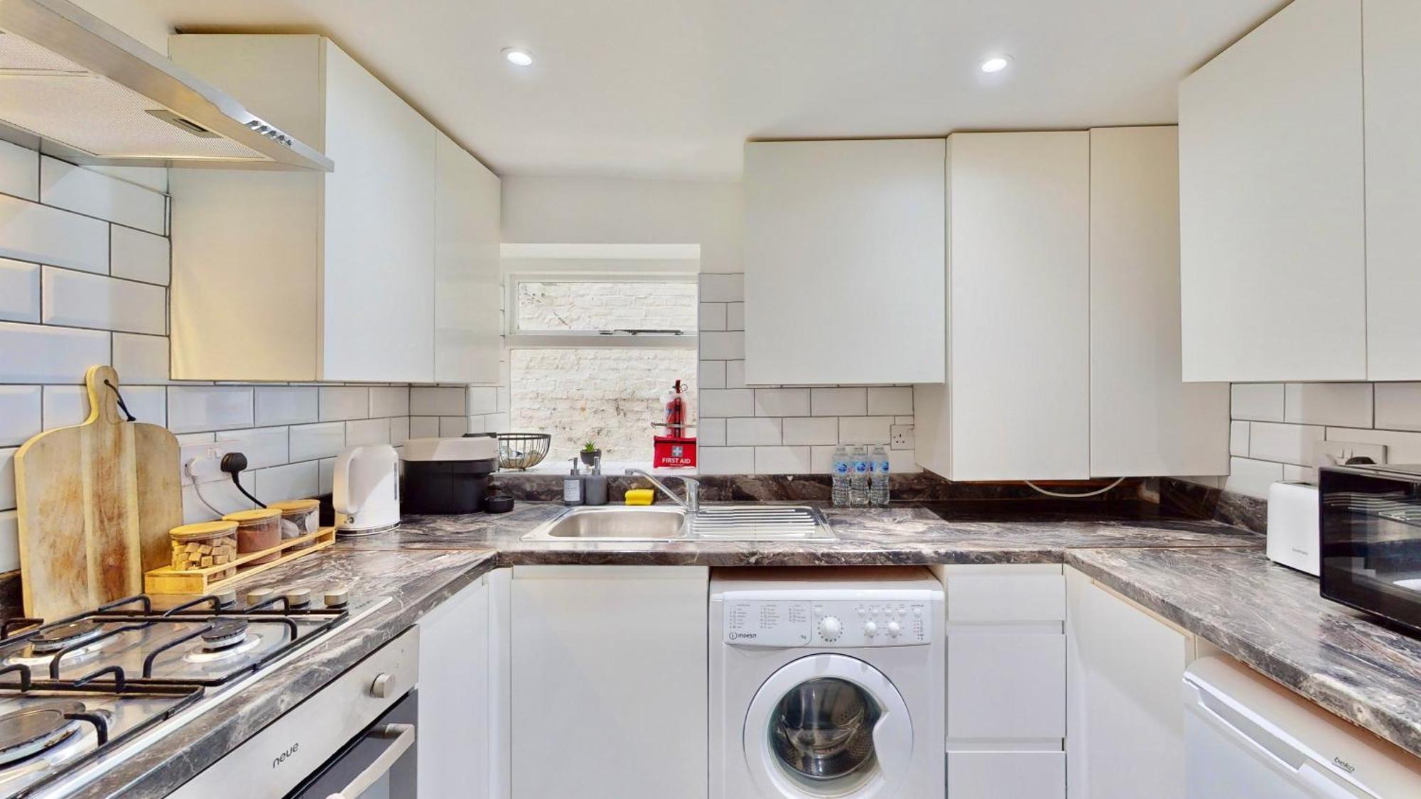 Tube & Notting Hill Nearby - Garden Flat Haven Lägenhet London Exteriör bild